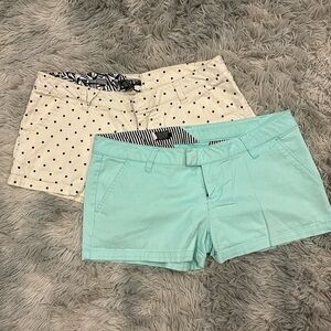 Bundle of VOLCOM Shorts! SZ 5 love the Teal and Polka Dots Perfect for Summer!